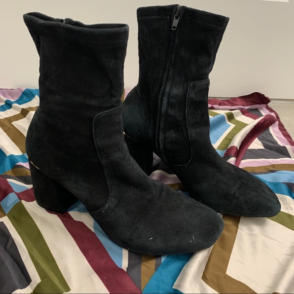 LV women suded boots